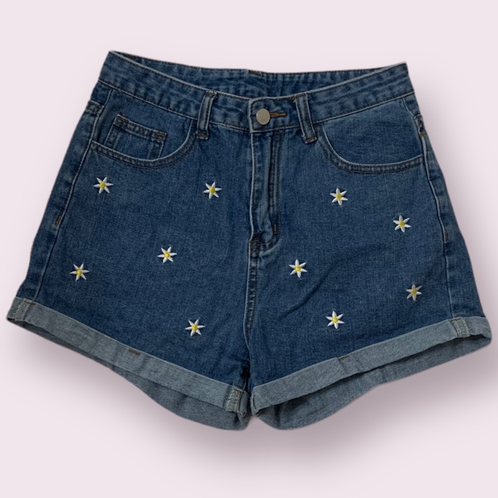 Daisy Denim ROMWE High Waisted Shorts